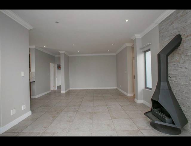 3 BEDROOM CLUSTER TO LET IN CRAIGAVON